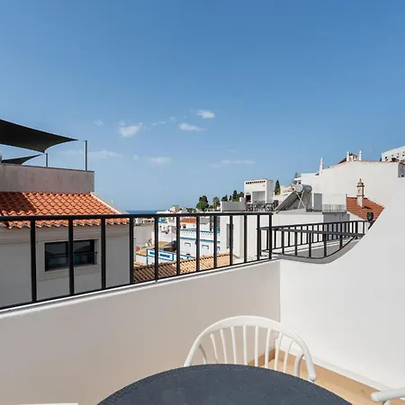 Modern 1bdr With Sea View In By Lovelystay Apartment *