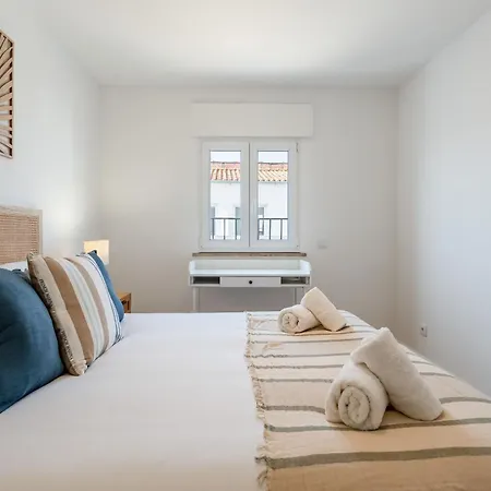 דירה Modern 1bdr With Sea View In By Lovelystay