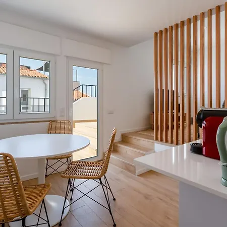 דירה Modern 1bdr With Sea View In By Lovelystay *