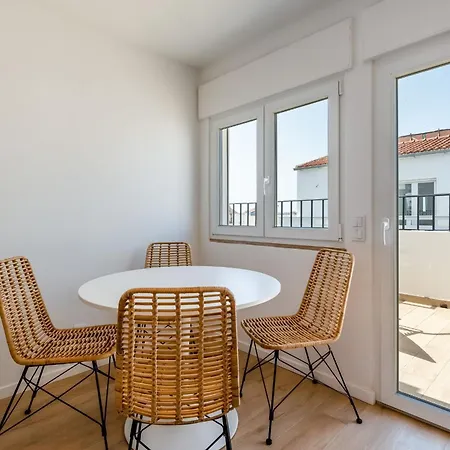 דירה Modern 1bdr With Sea View In By Lovelystay
